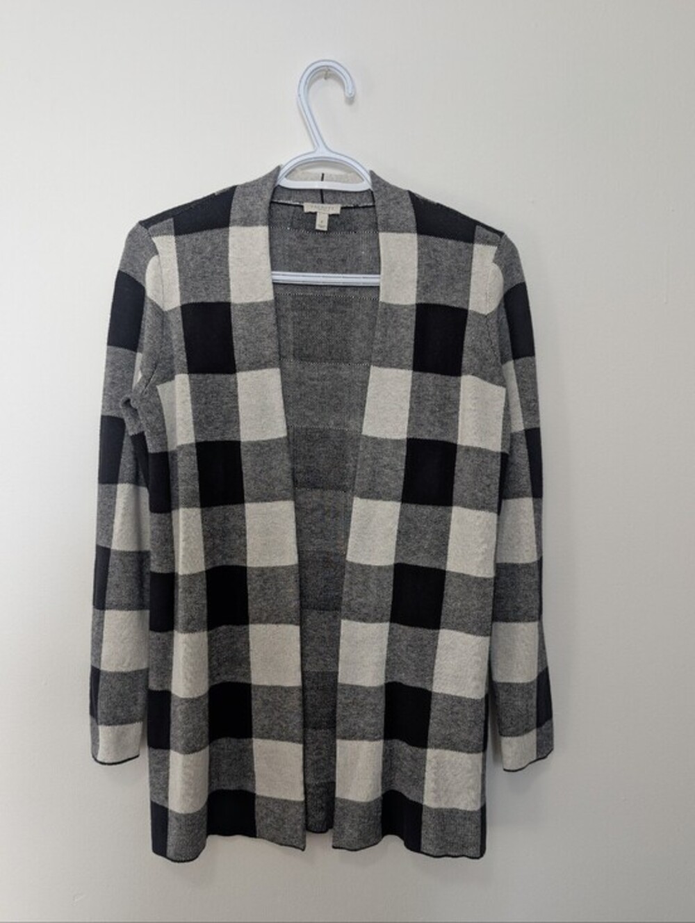 Talbots Black Cream Buffalo Plaid Open Front Knit Cardigan Sweater Preppy Chic P